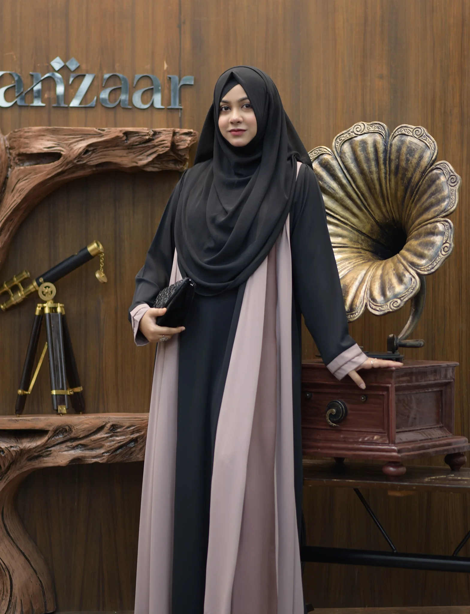 Abaya Antaha 25