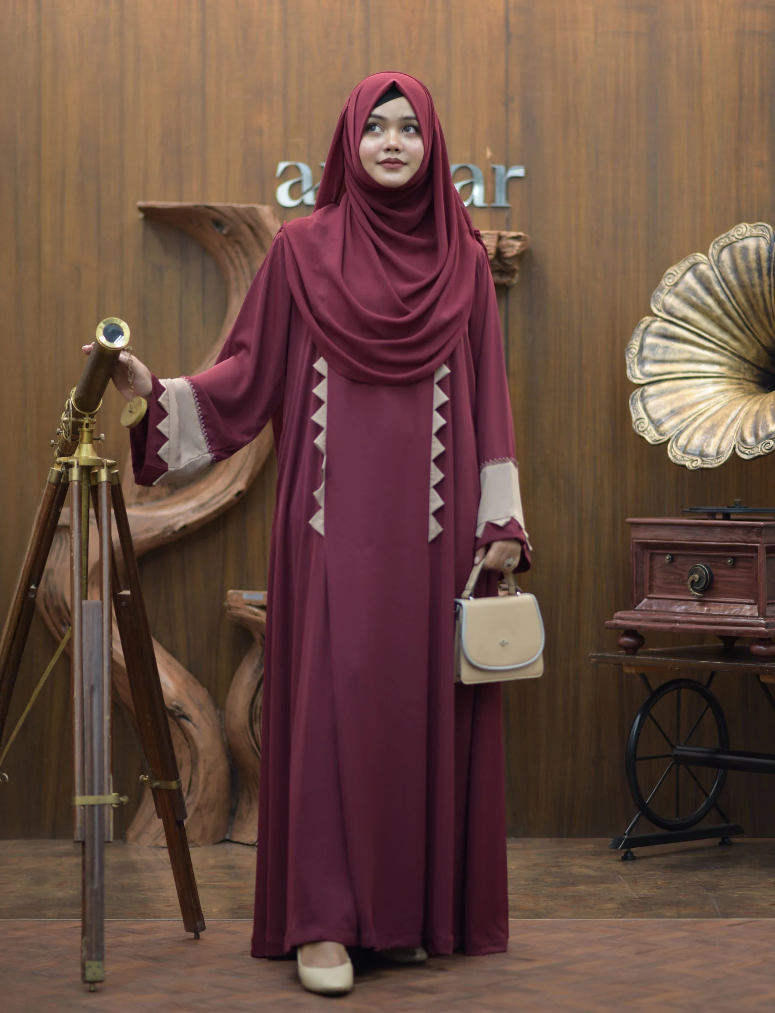 Abaya At-Tuba